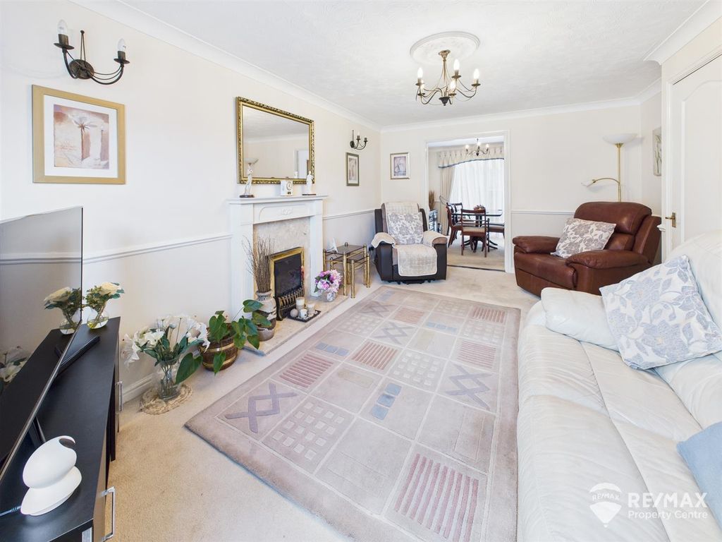 Property photo 3 of 25 Cam02842G0-Pr0244-Still008.Jpg