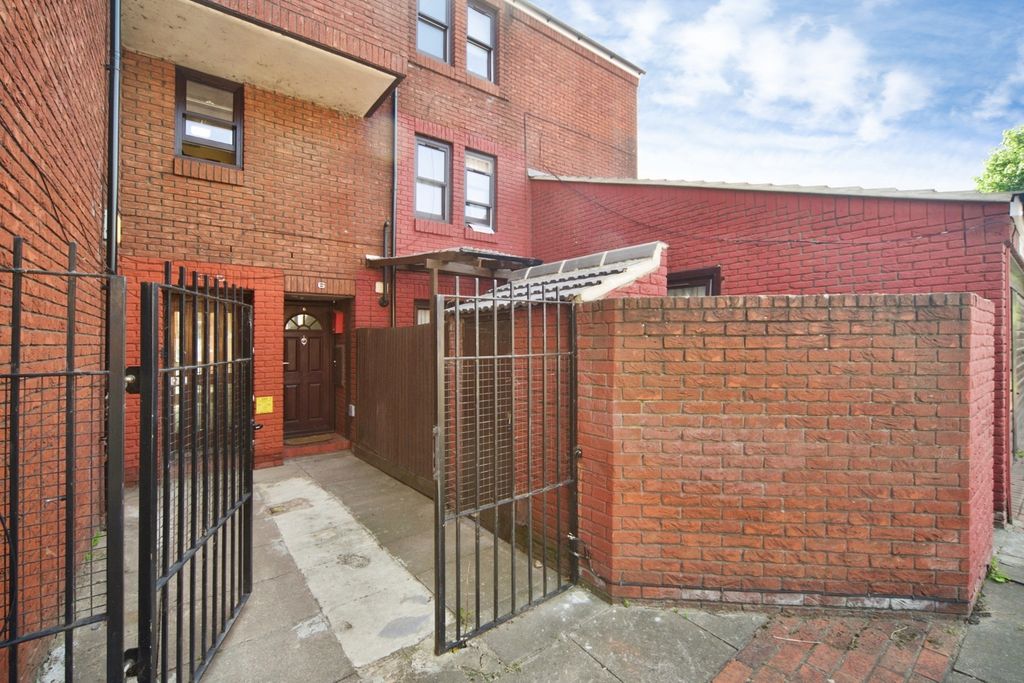 Property photo 2 of 15 Pbox-Img.Jpg
