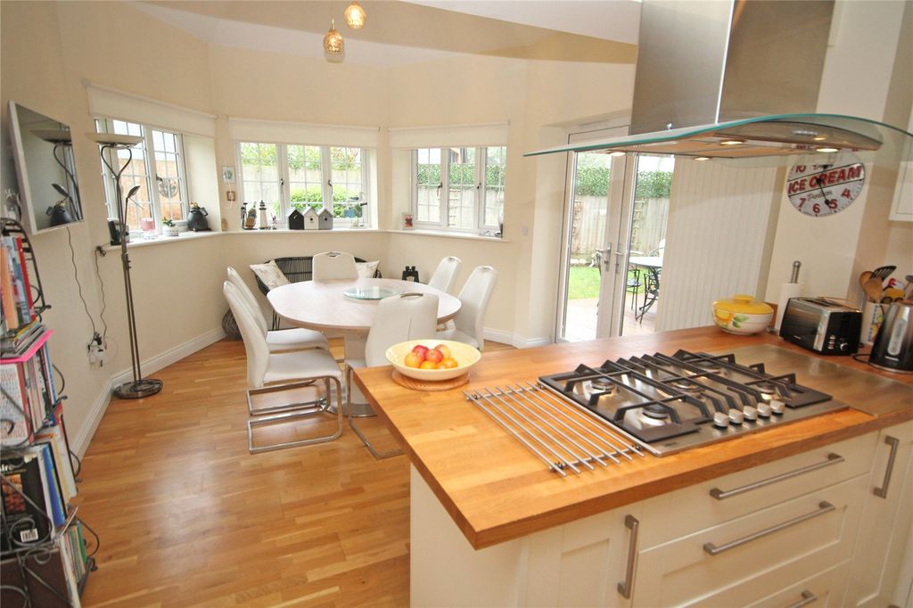 Property photo 3 of 19 Picture No. 14