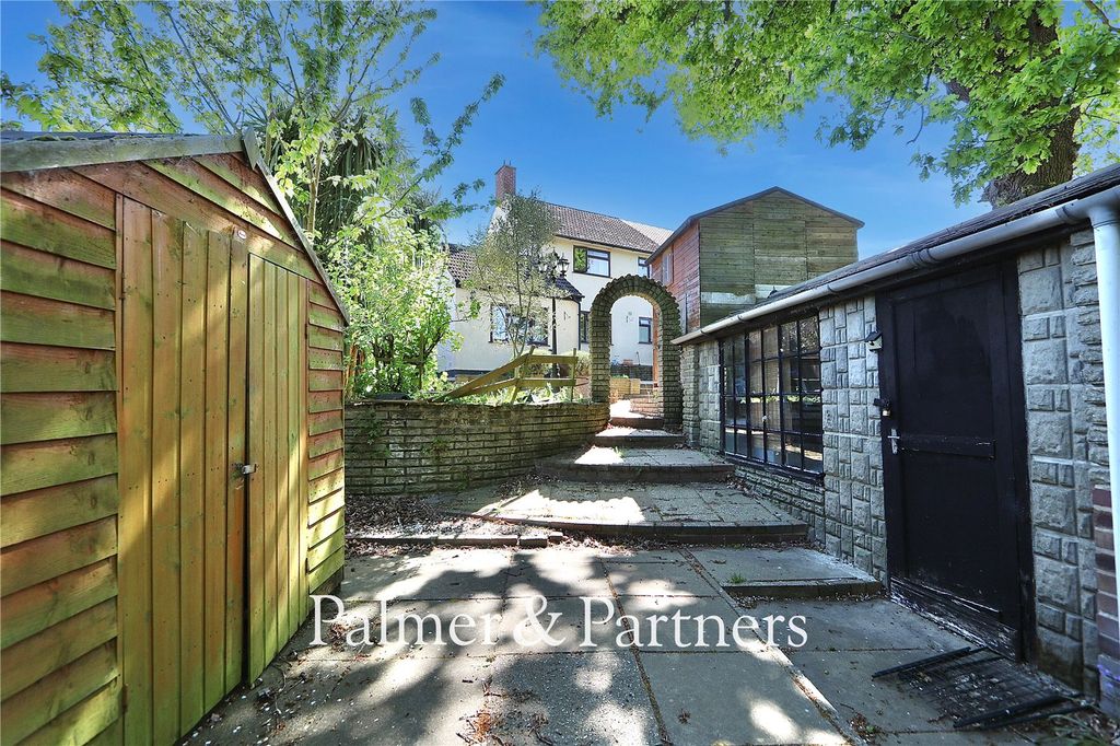 Property photo 2 of 19 Picture No. 05