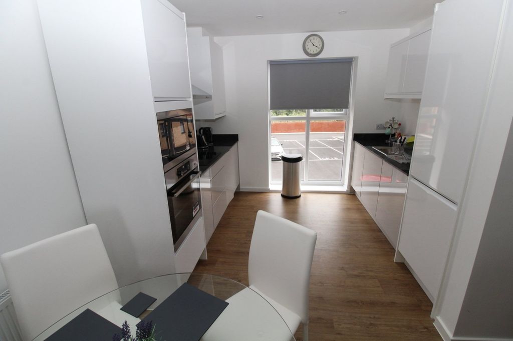 Property photo 3 of 12 Picture No. 05