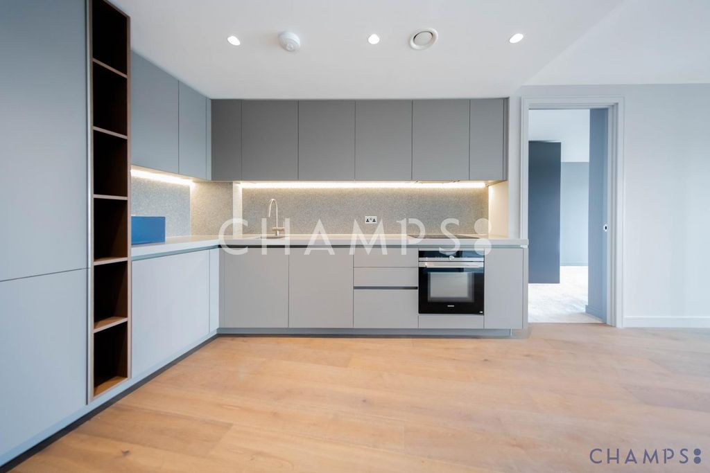 Property photo 1 of 11 2 Bedroom Apartment To Let