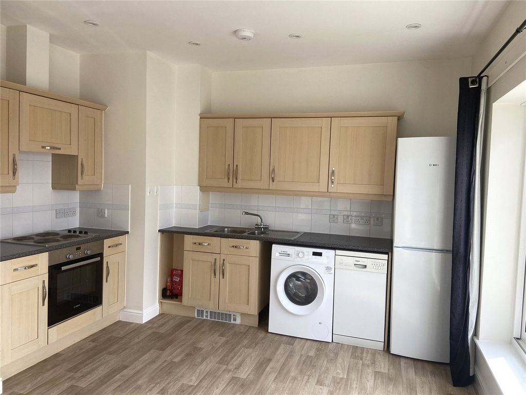 Property photo 2 of 9 Picture No. 04