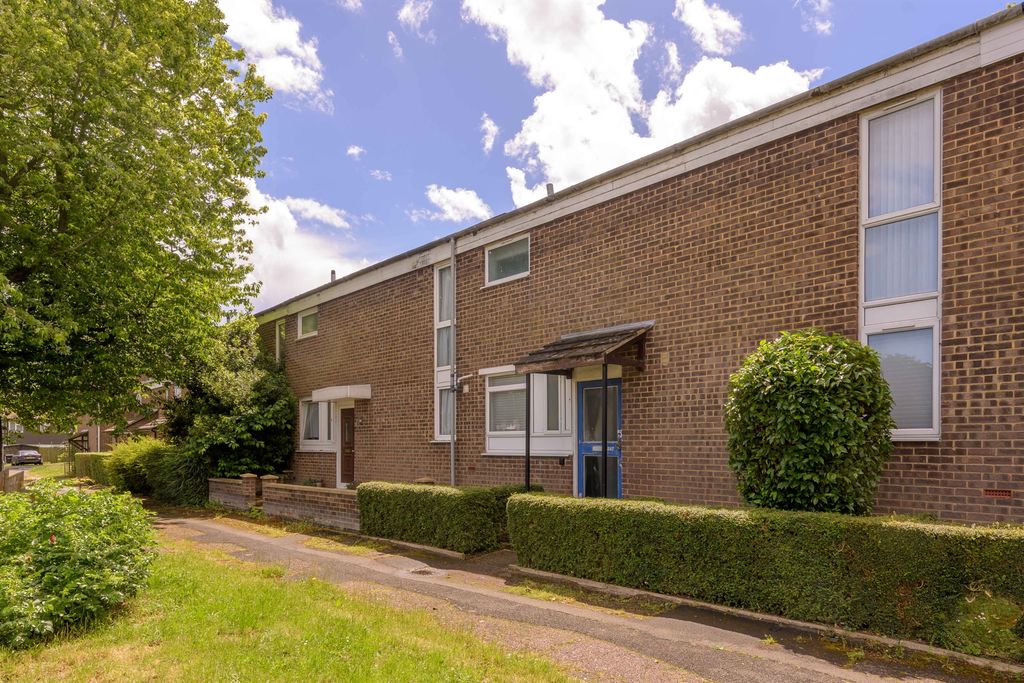 Property photo 1 of 12