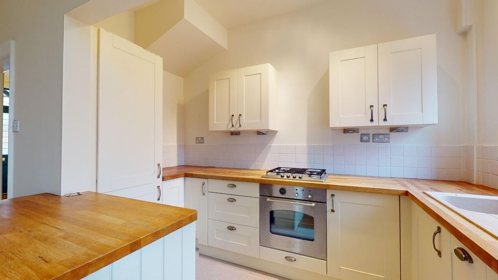 Property photo 2 of 19 Middleton-Road-11102022_221555.Jpg