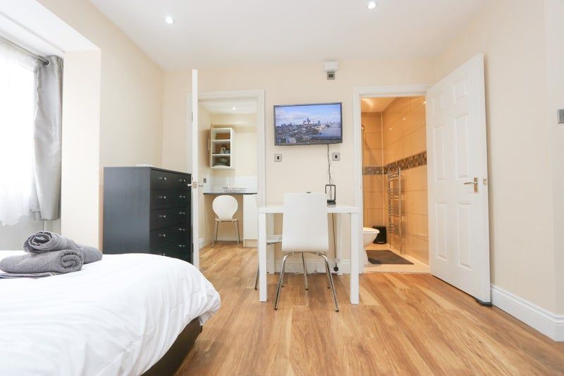 Property photo 3 of 7 Gallery