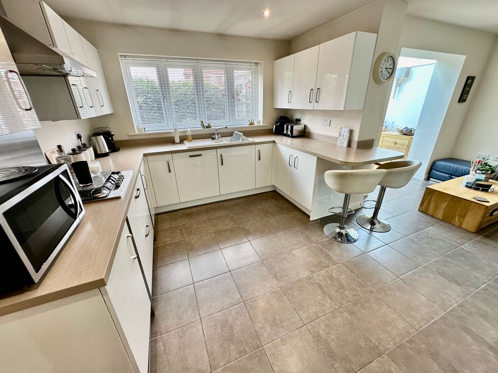 Property photo 1 of 51 Img_0057