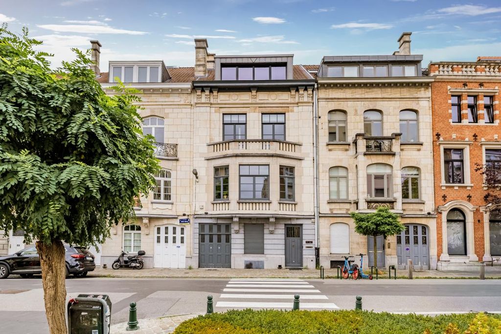 Property photo 1 of 26