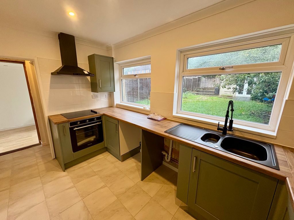 Property photo 3 of 12 Img_0448
