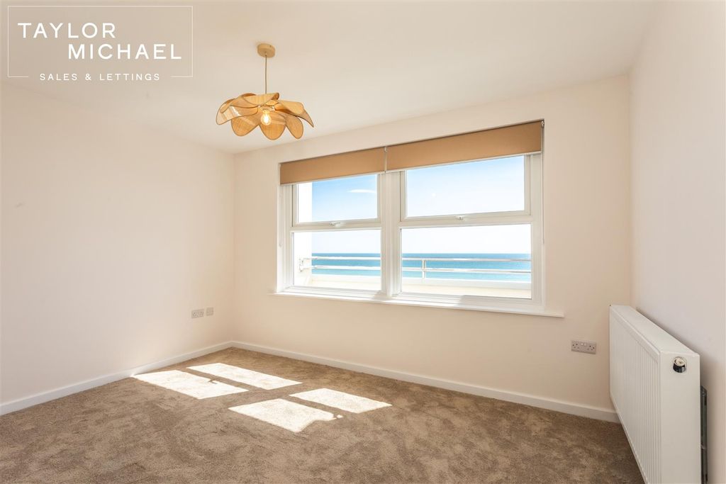Additional image 12 of 2 bed flat to rentThe Esplanade, Selden, Worthing BN11