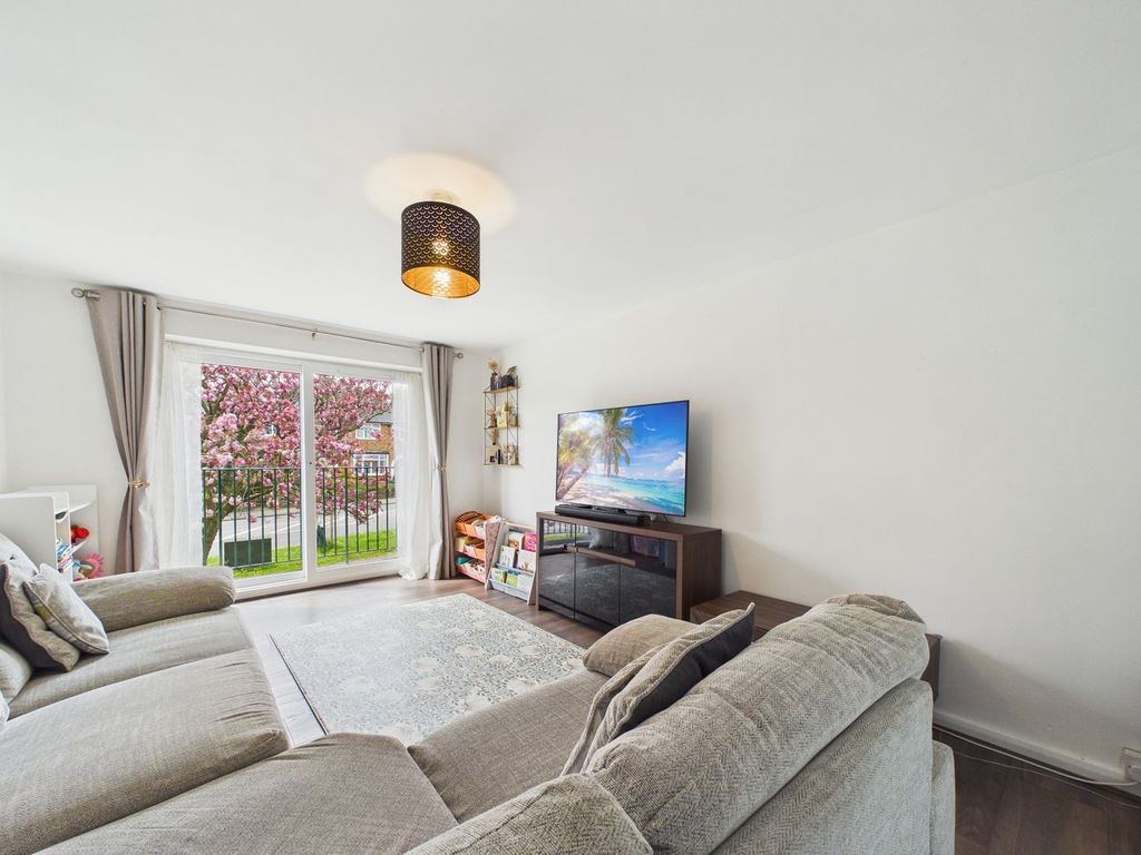 Property photo 2 of 16