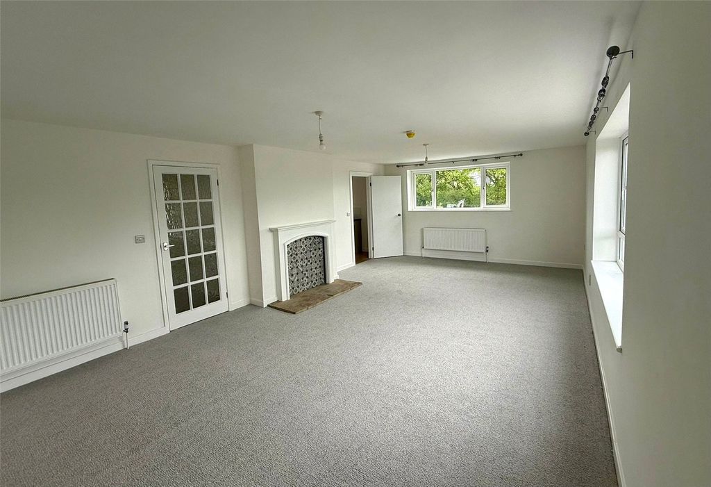 Property photo 3 of 13 Picture No. 06