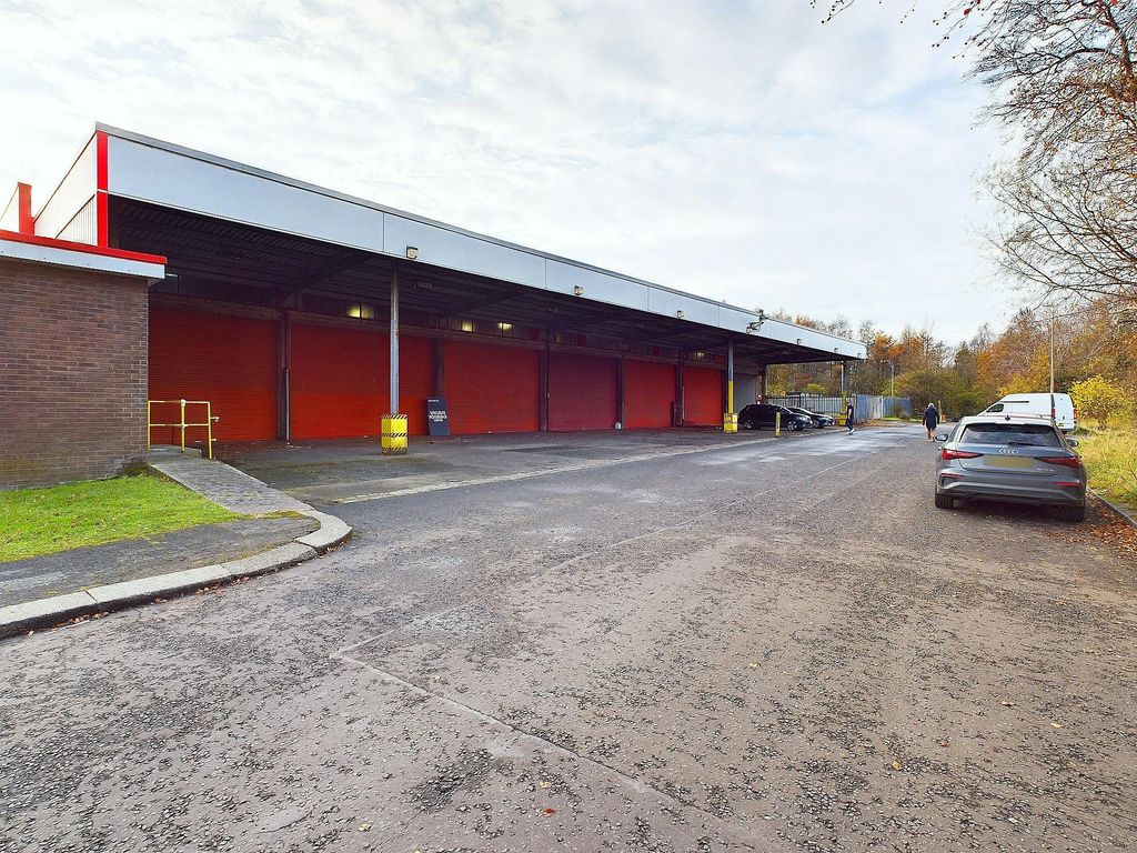 Property photo 1 of 3 External