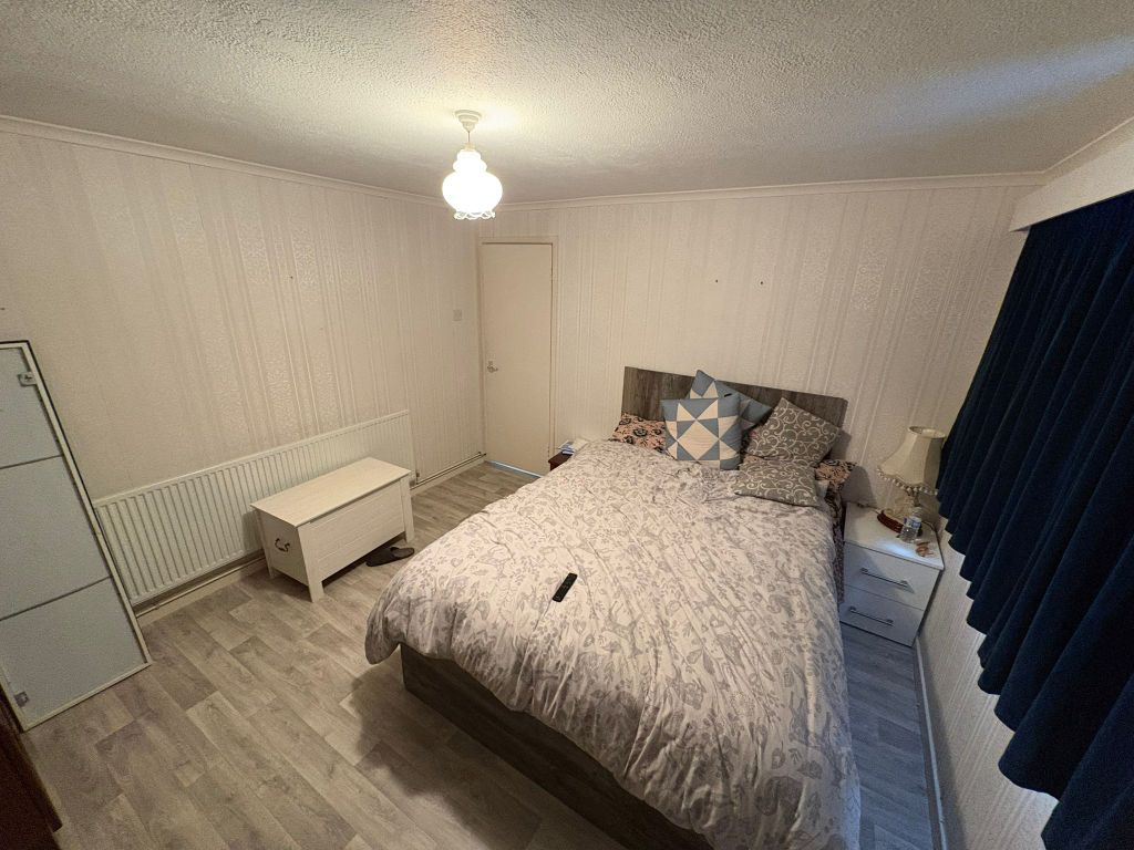 Property photo 3 of 5