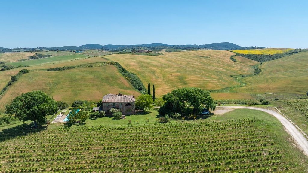 Property photo 1 of 64 Image