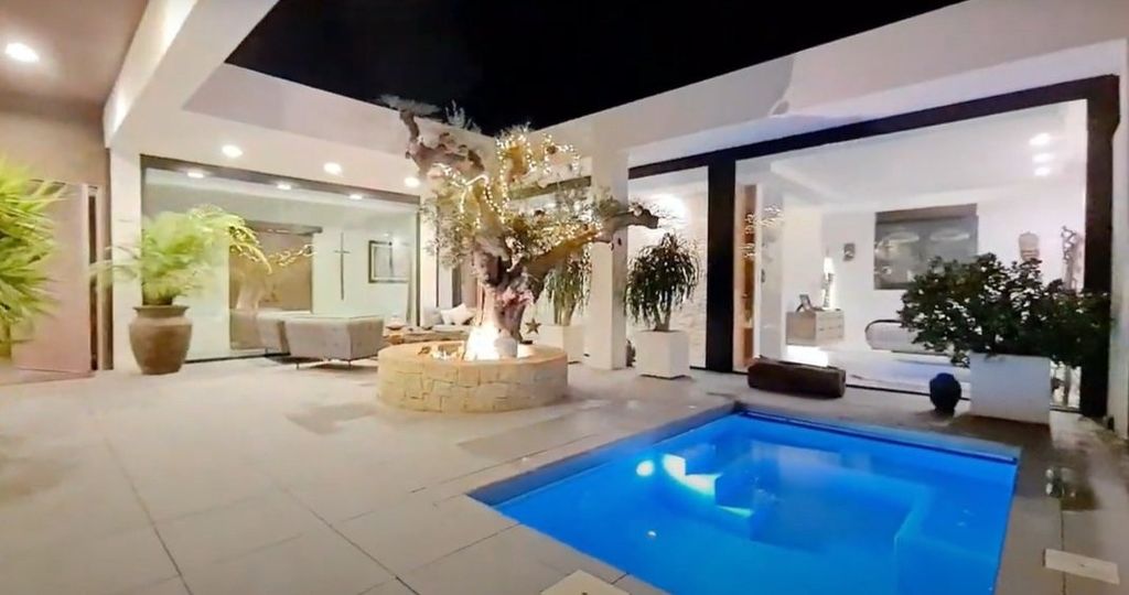 Property photo 2 of 29