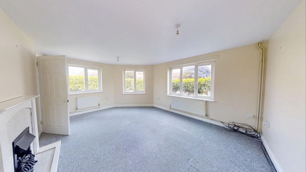 Property photo 2 of 14 New Front Room 1