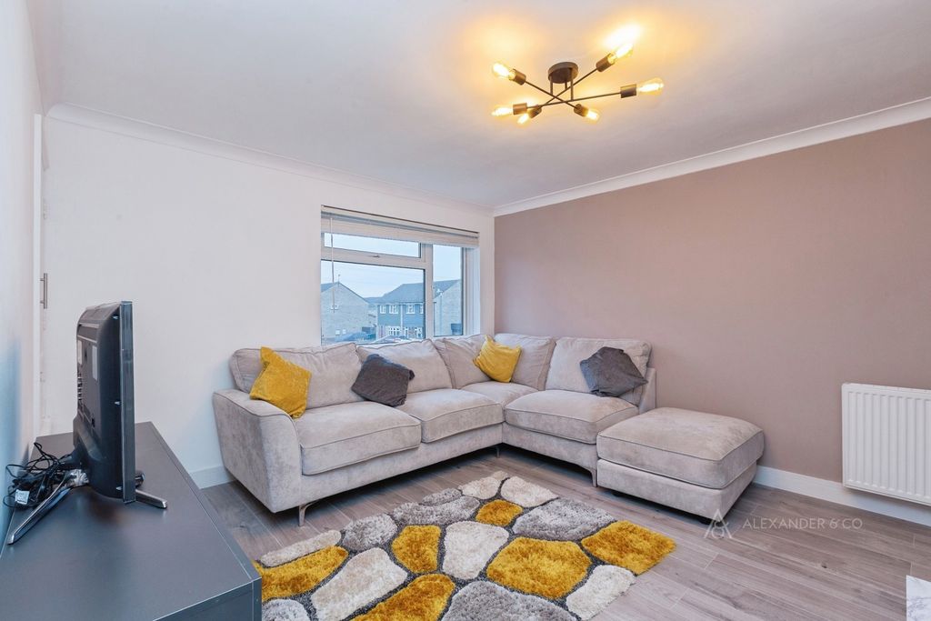 Property photo 2 of 14 Pbox-Img.Jpg