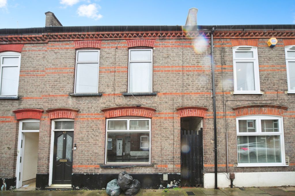 Property photo 2 of 19