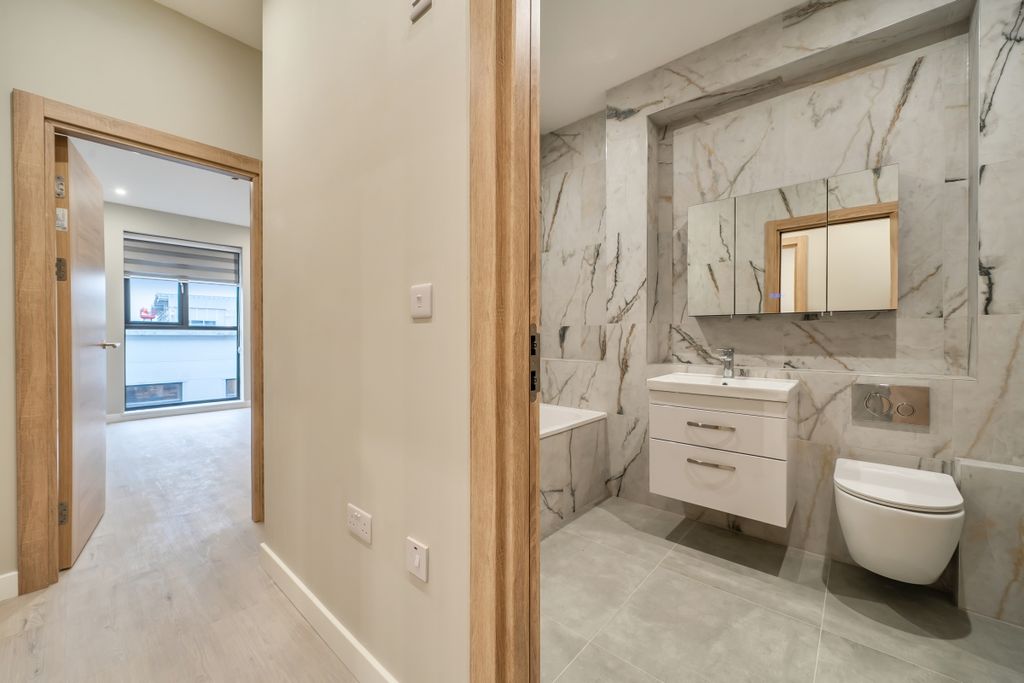 Property photo 2 of 16 1538616 (6)