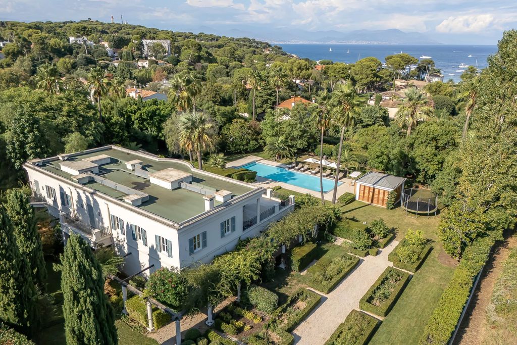 Property photo 2 of 26