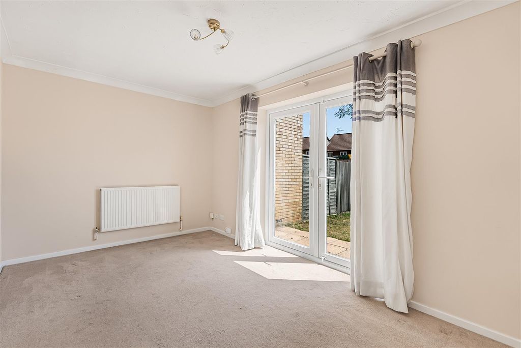 Property photo 2 of 15 13_83100.Jpg