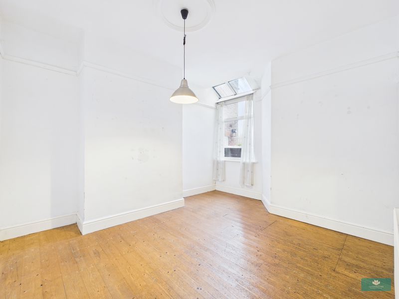 Property photo 3 of 14 Photo 18