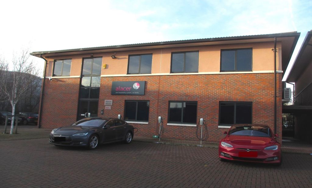 Property photo 1 of 5