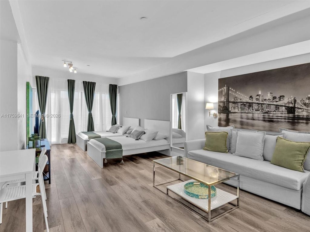 Property photo 2 of 36 <Alttext/>