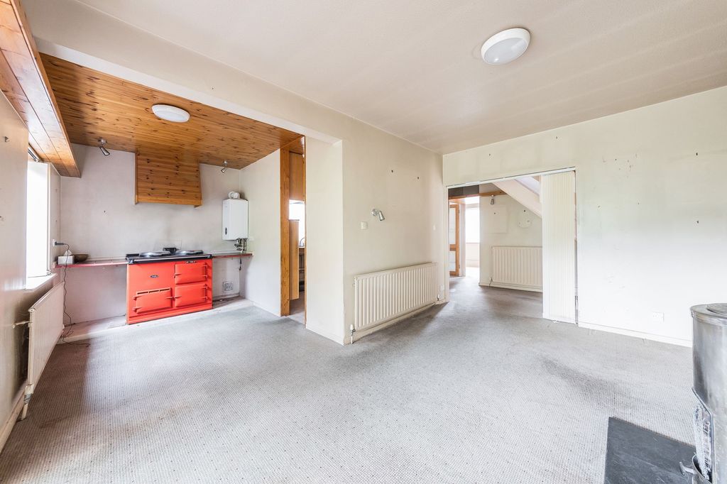 Property photo 2 of 22