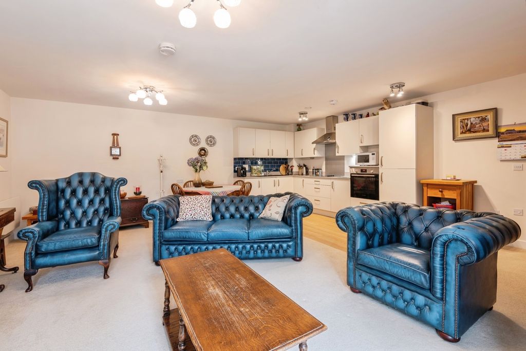 Property photo 2 of 18 Pbox-Img.Jpg