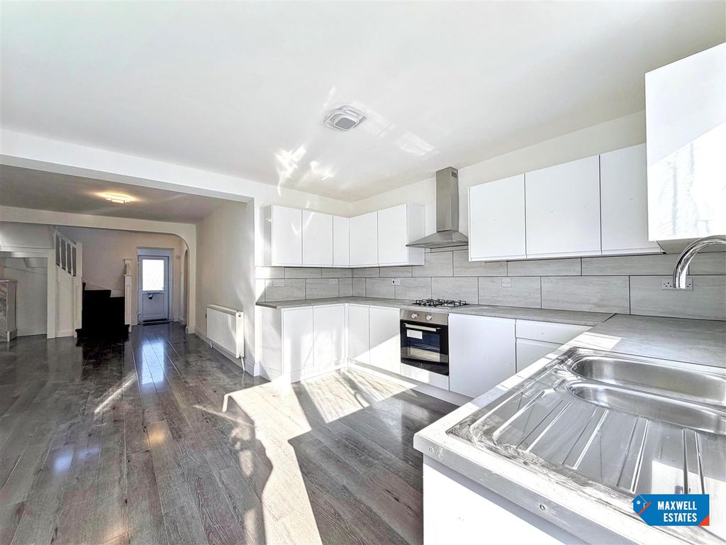 Property photo 2 of 14 Whatsapp Image 2026-03-03 At 11.05.16.Jpg