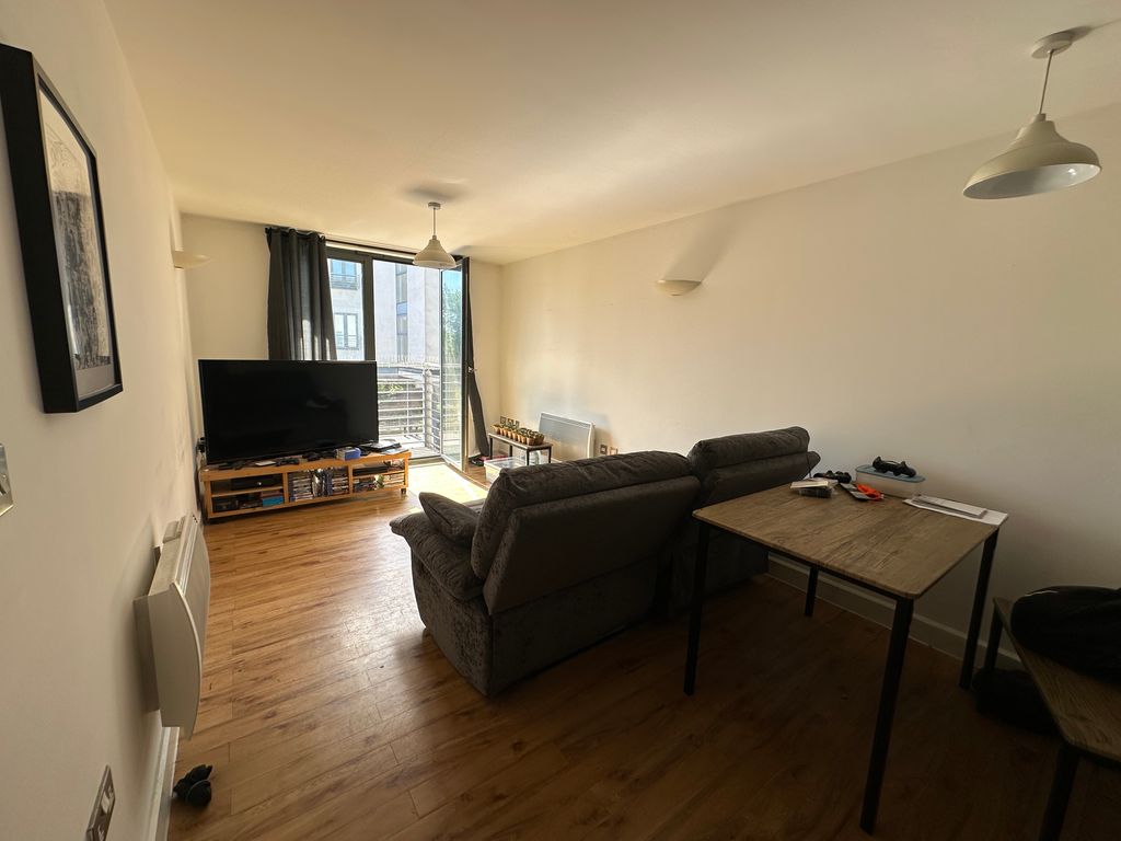 Property photo 2 of 7 Living Room