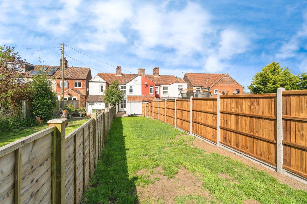 Property photo 3 of 16