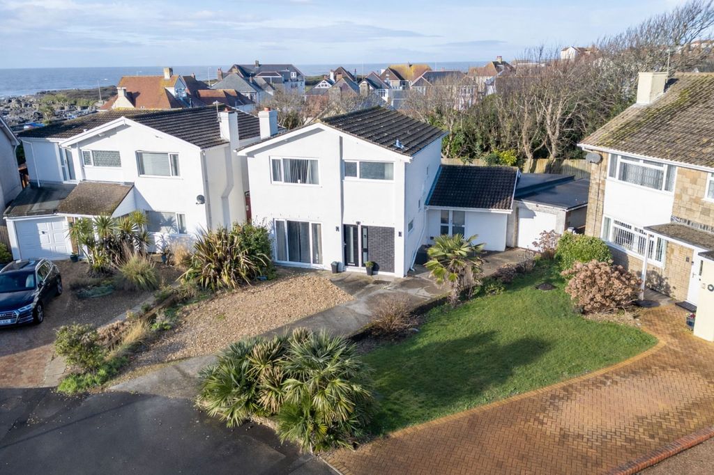 Property photo 1 of 39