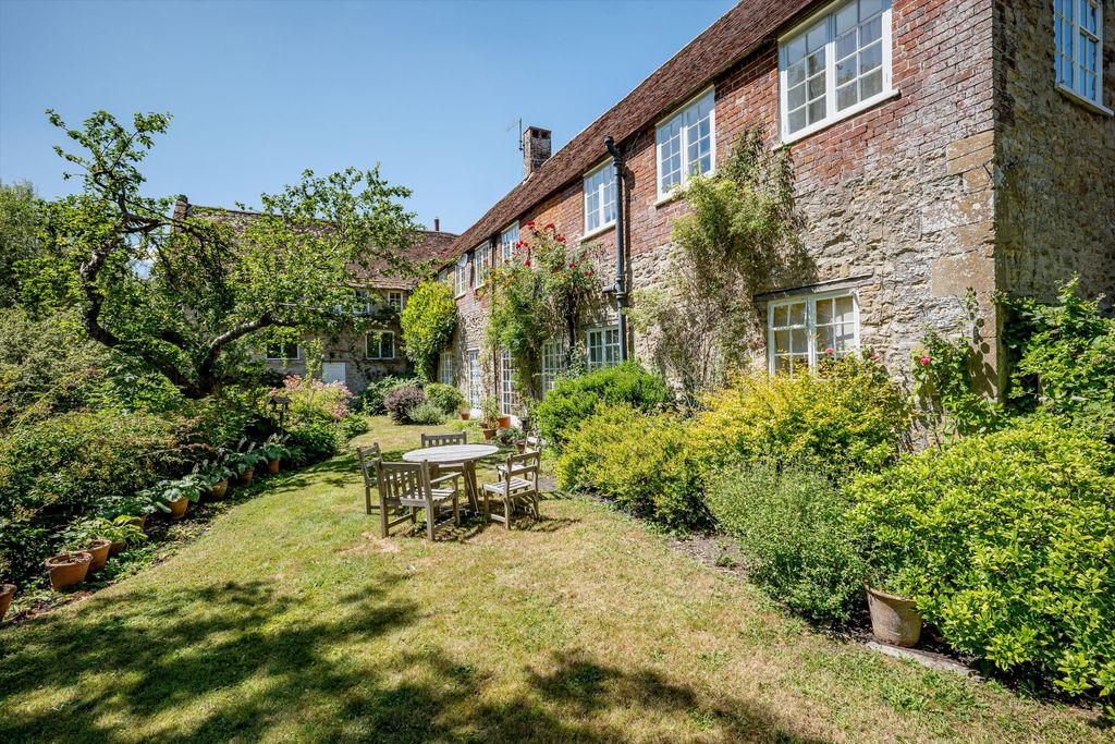 Property photo 3 of 23 Image