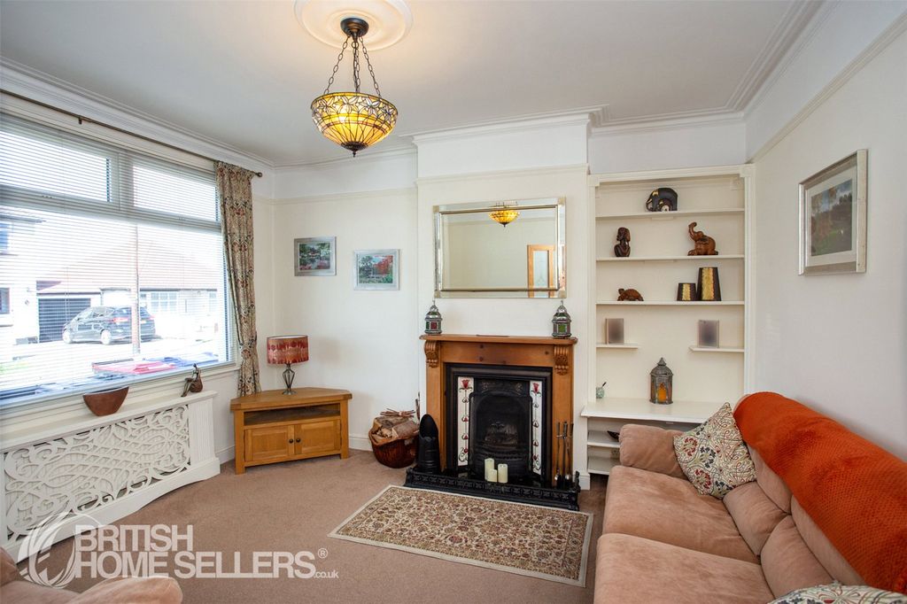 Property photo 2 of 19 Picture No. 06