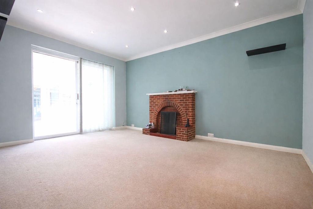 Property photo 3 of 16 liv1 (45).Jpg