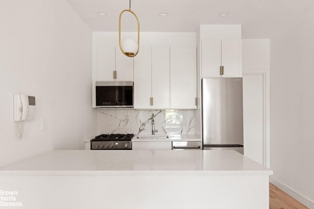 Property photo 3 of 11 <Alttext/>