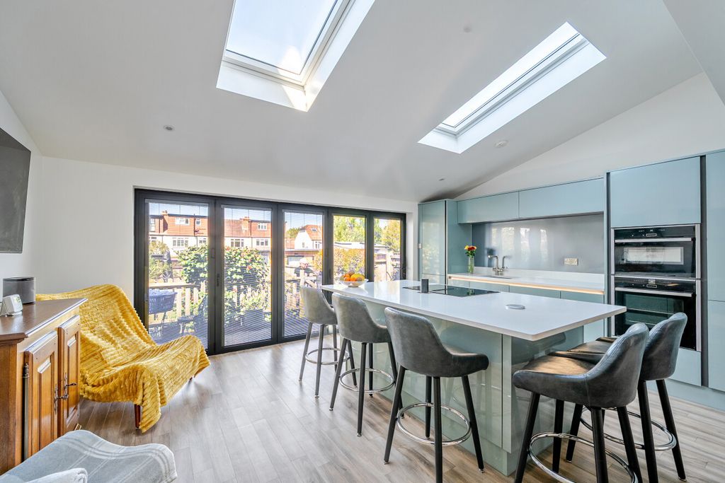 Property photo 2 of 22 1447172-9-69E8Bf5...