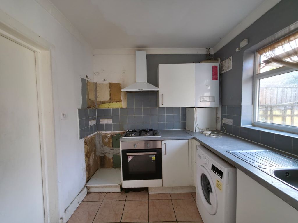 Property photo 3 of 18