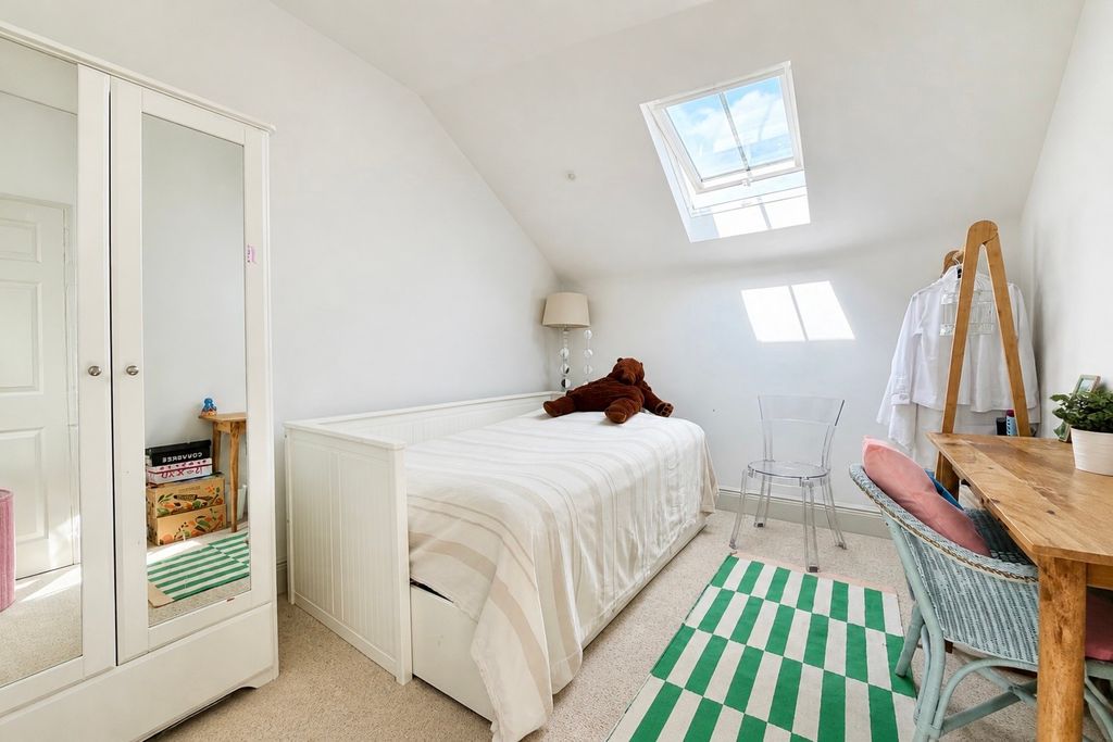 Additional image 8 of 2 bed flat for salePaternoster Row, Ottery St. Mary, Devon EX11