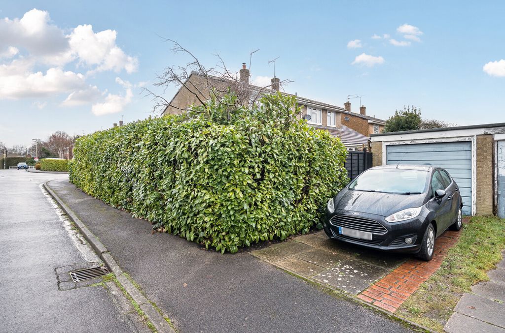 Property photo 3 of 21 1402245-4-6972424...