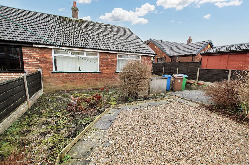 Property photo 2 of 8