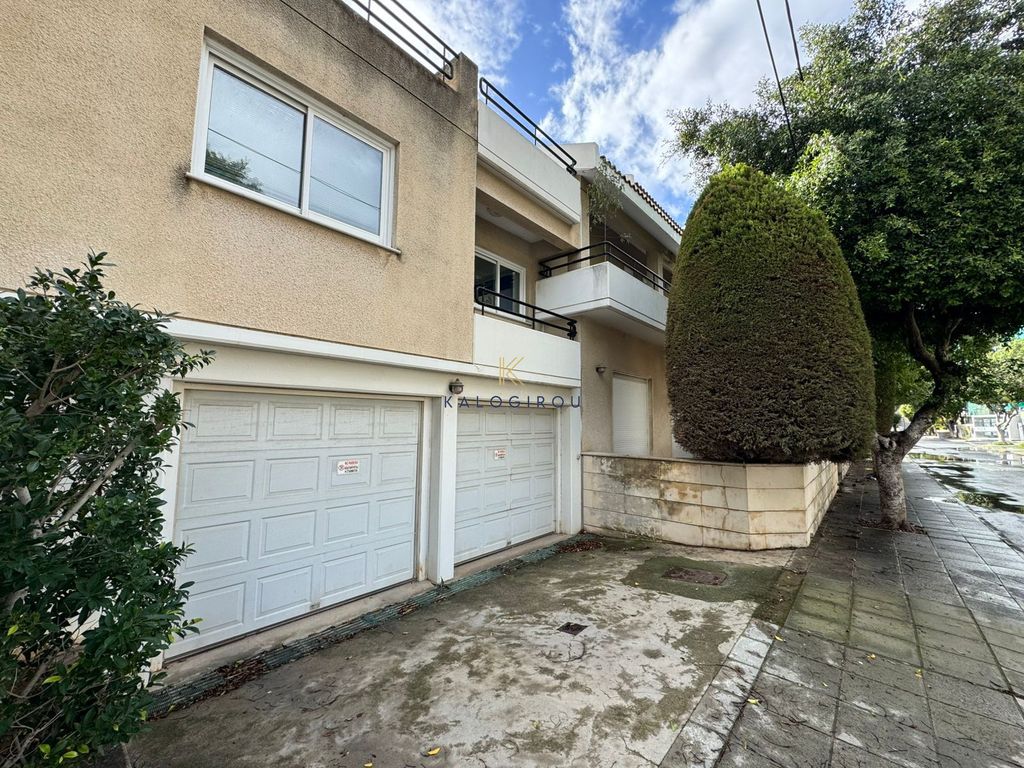 Property photo 2 of 24