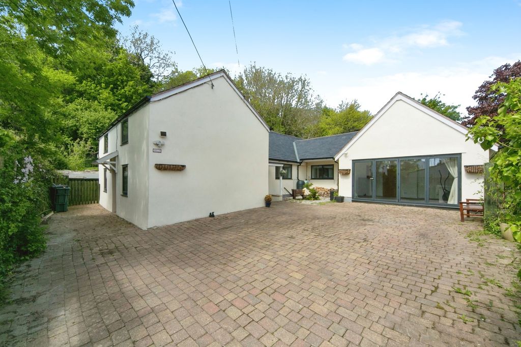 Property photo 1 of 17 Photo