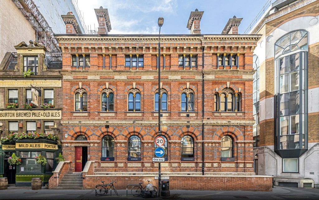 Property photo 1 of 2 Picture No. 05