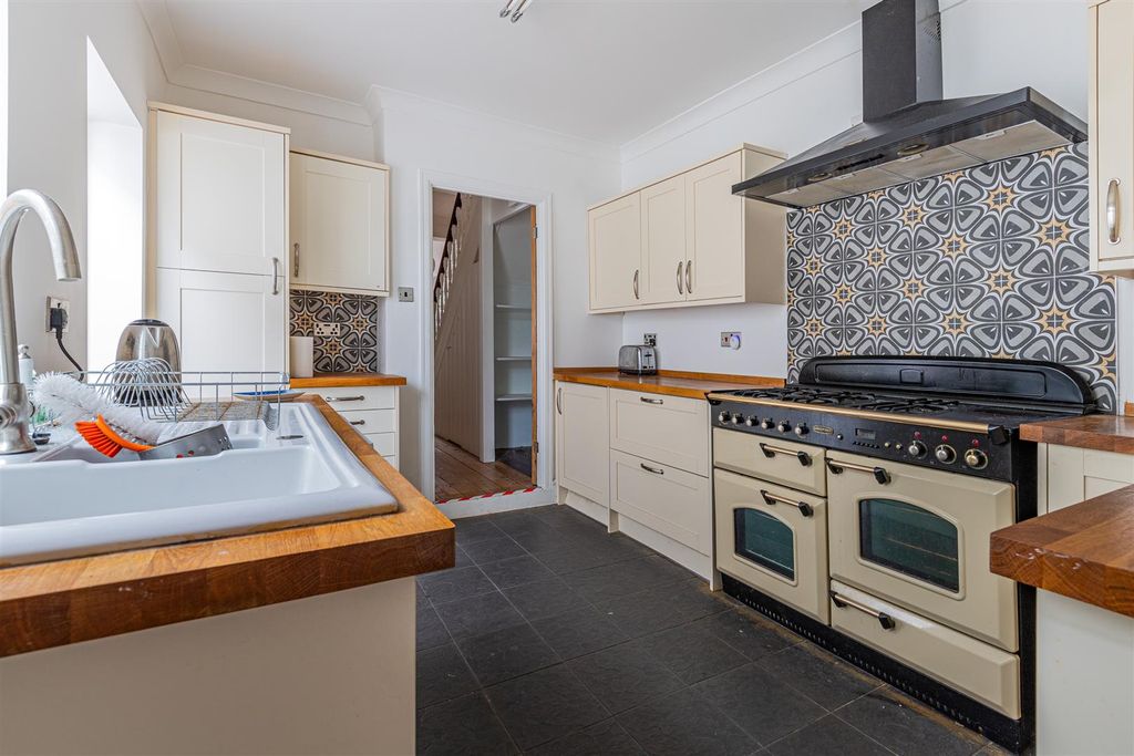 Property photo 3 of 16 Arran Street 39-4.Jpg