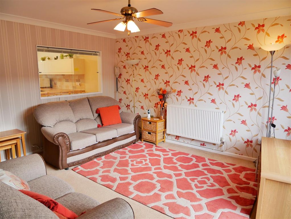 Property photo 3 of 17 P1360840.Jpg