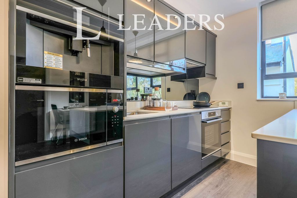 Property photo 1 of 11 3